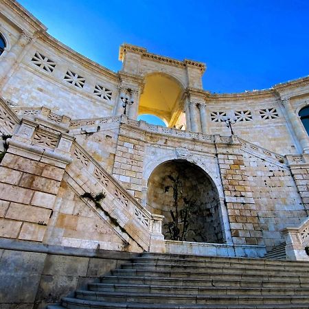 Apartament Domus Myoho Cagliari Zewnętrze zdjęcie