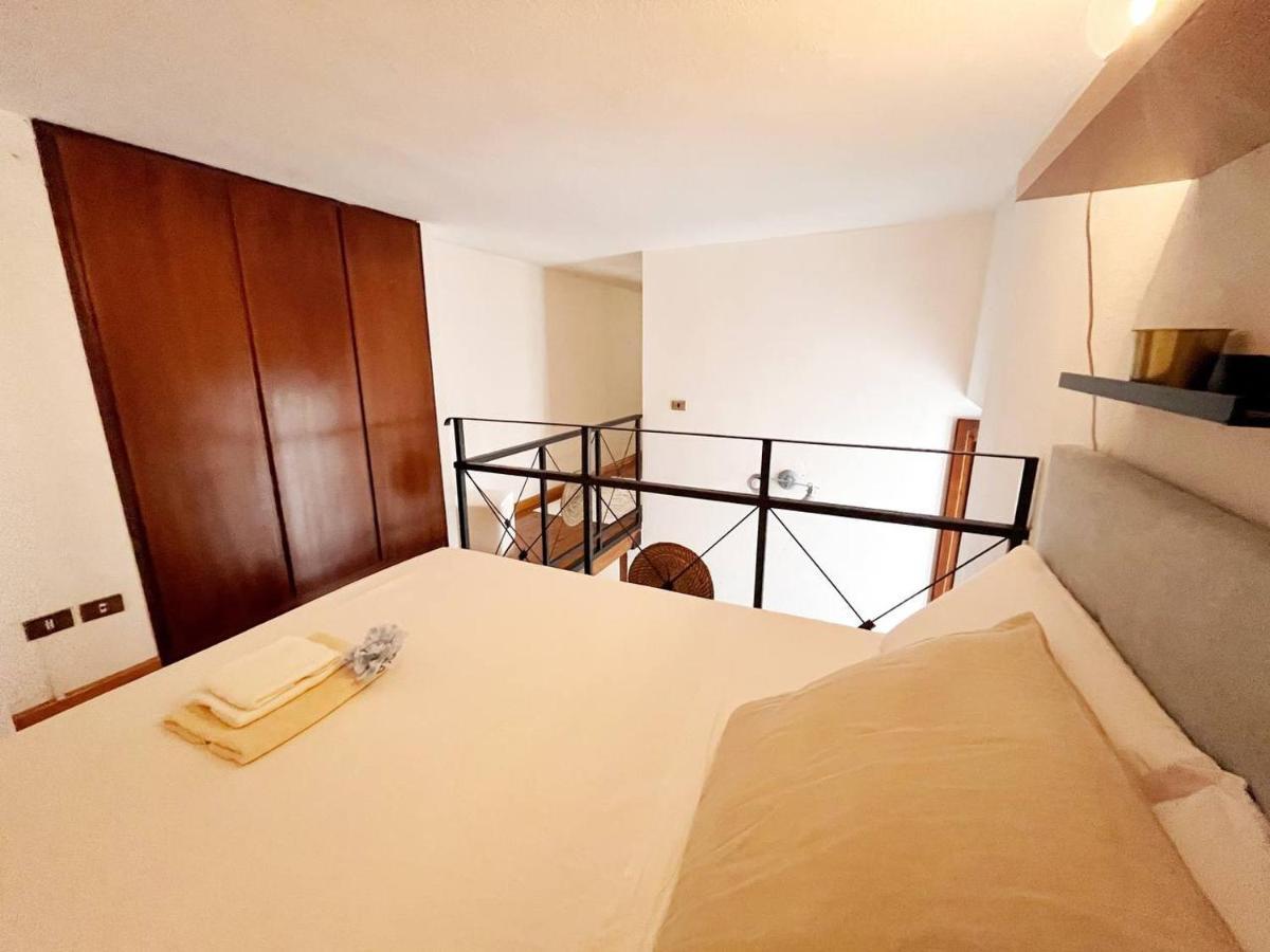 Apartament Domus Myoho Cagliari Zewnętrze zdjęcie